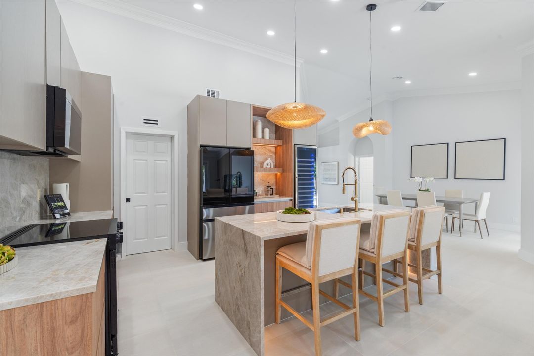 For Sale: $2,499,000 (4 beds, 2 baths, 2218 Square Feet)