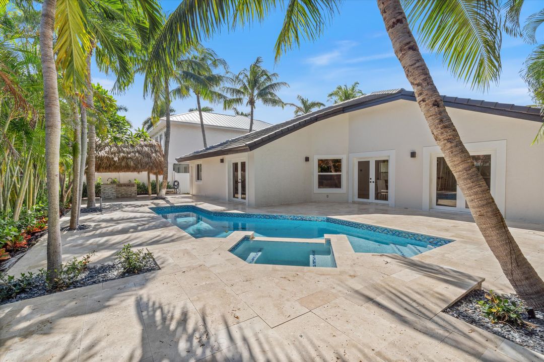 For Sale: $2,499,000 (4 beds, 2 baths, 2218 Square Feet)