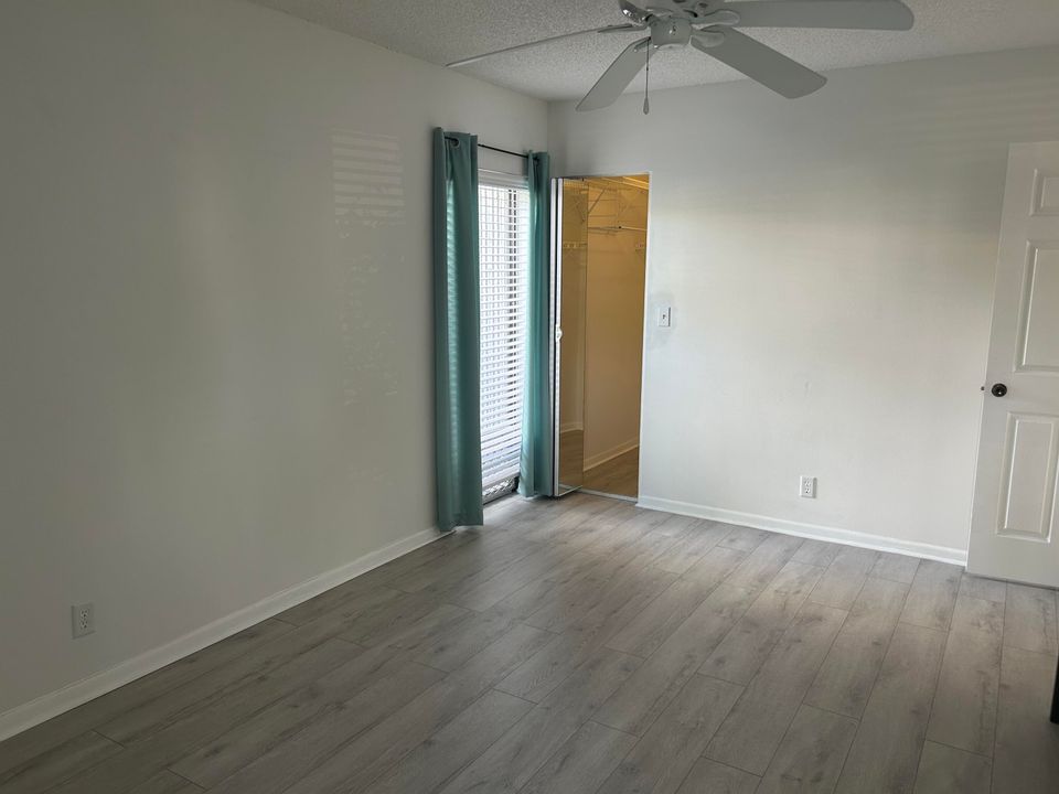 For Rent: $2,350 (2 beds, 2 baths, 1500 Square Feet)