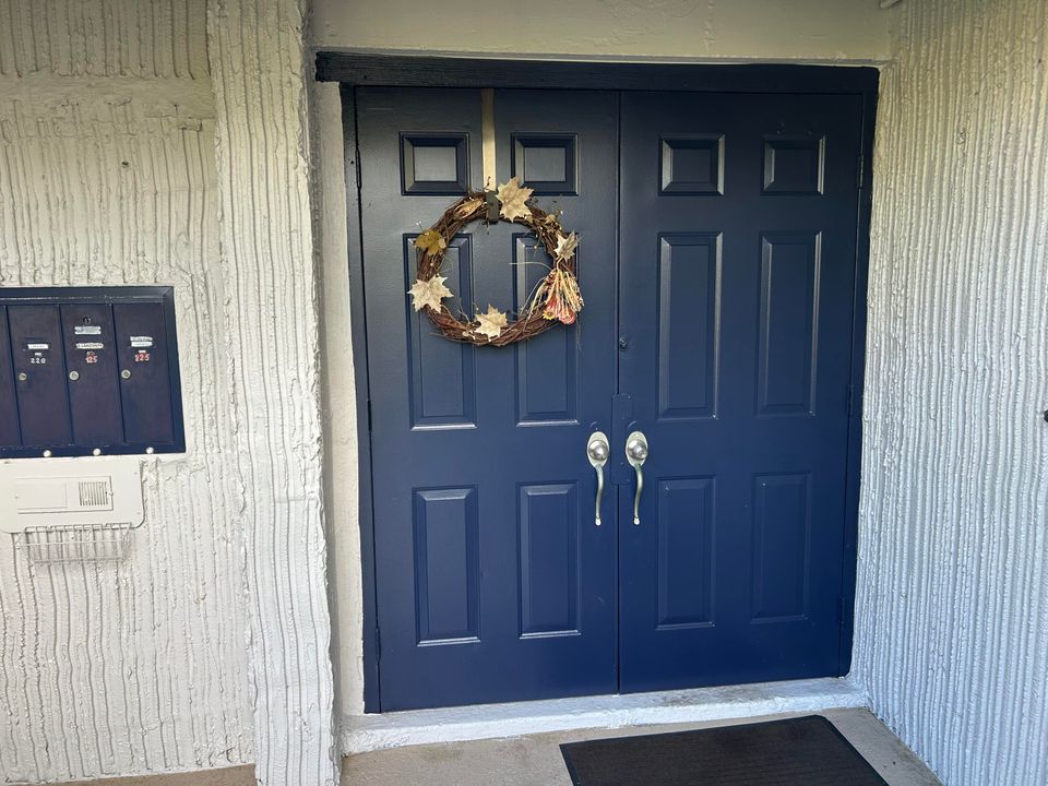 For Rent: $2,350 (2 beds, 2 baths, 1500 Square Feet)