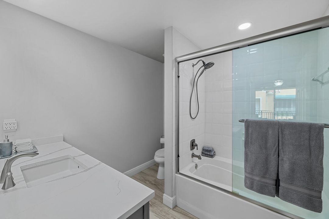 For Sale: $540,000 (2 beds, 2 baths, 1401 Square Feet)