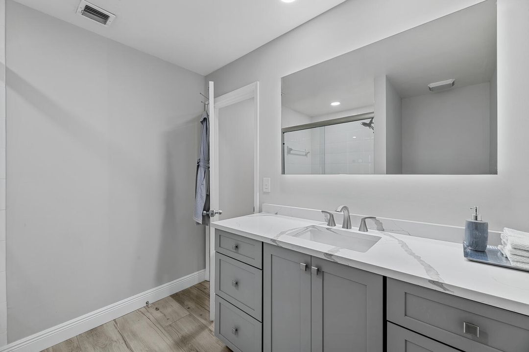 For Sale: $540,000 (2 beds, 2 baths, 1401 Square Feet)