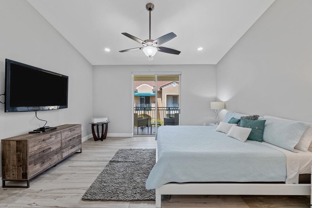 For Sale: $540,000 (2 beds, 2 baths, 1401 Square Feet)