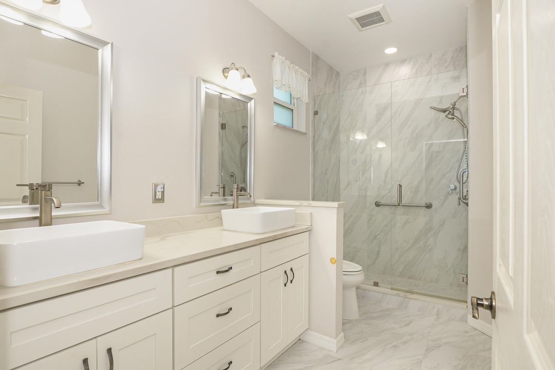 Active With Contract: $325,000 (3 beds, 2 baths, 1684 Square Feet)