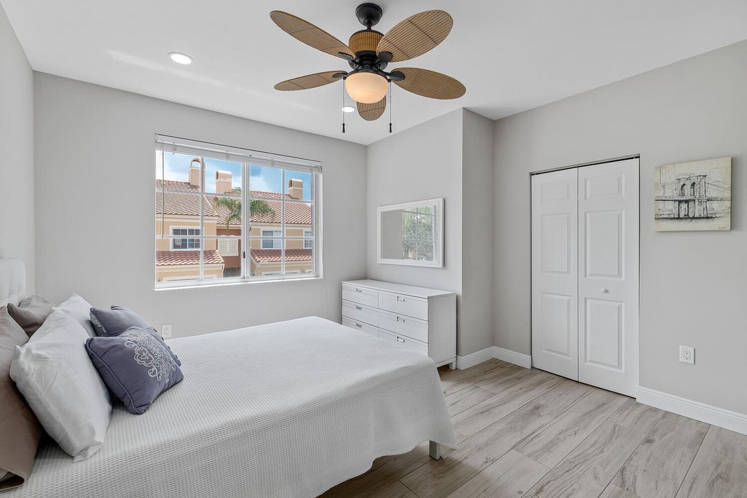 For Sale: $540,000 (2 beds, 2 baths, 1401 Square Feet)