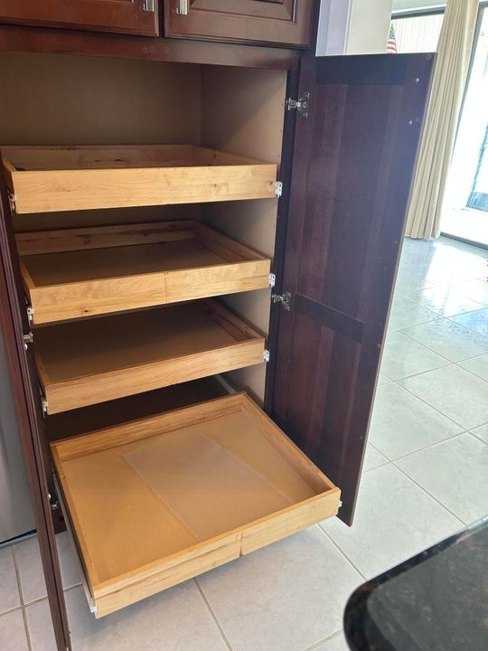 For Rent: $2,350 (2 beds, 2 baths, 1500 Square Feet)