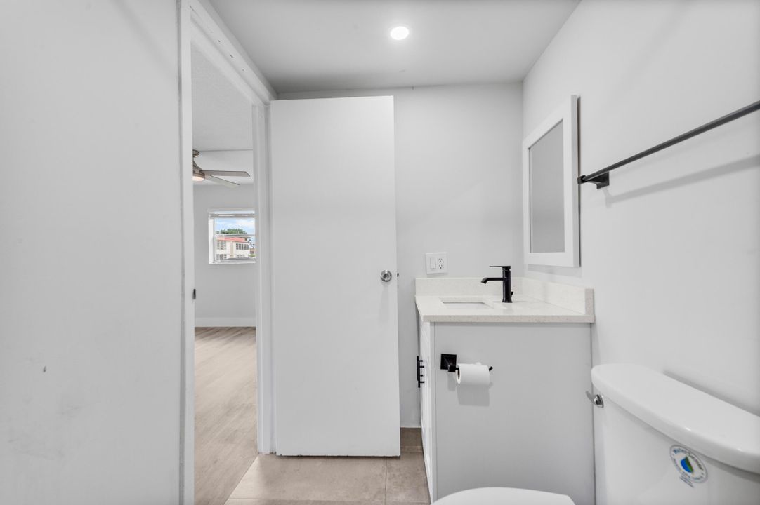 For Rent: $1,495 (1 beds, 1 baths, 720 Square Feet)