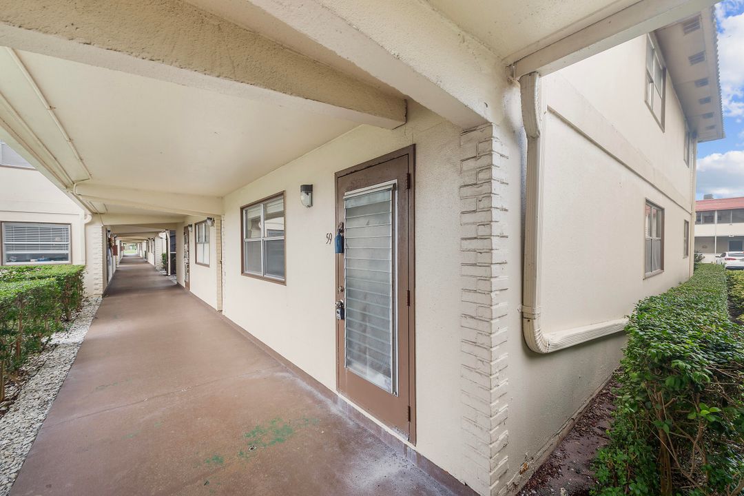 For Rent: $1,495 (1 beds, 1 baths, 720 Square Feet)