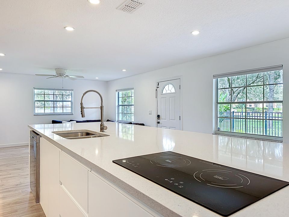 For Sale: $619,500 (3 beds, 2 baths, 1437 Square Feet)