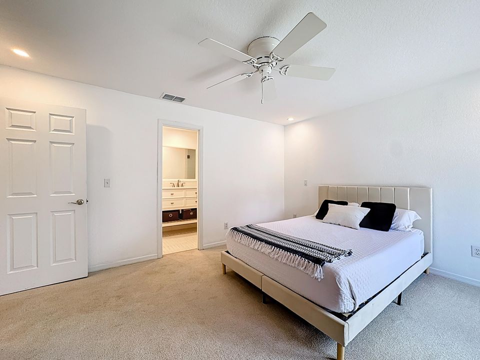 For Sale: $619,500 (3 beds, 2 baths, 1437 Square Feet)