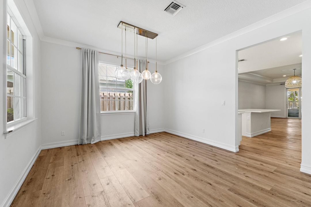 Active With Contract: $775,000 (4 beds, 2 baths, 1928 Square Feet)