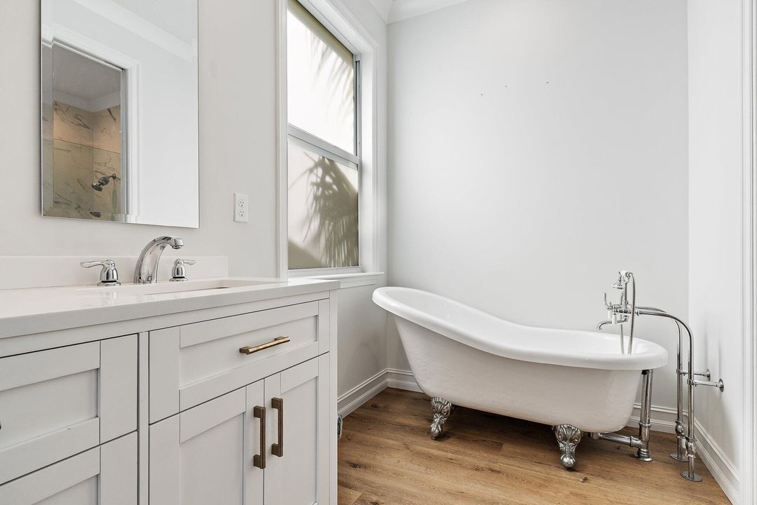 Active With Contract: $775,000 (4 beds, 2 baths, 1928 Square Feet)