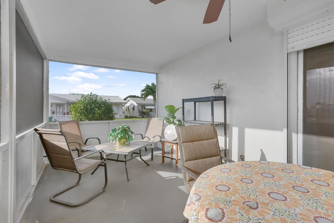 For Sale: $275,000 (2 beds, 2 baths, 1364 Square Feet)