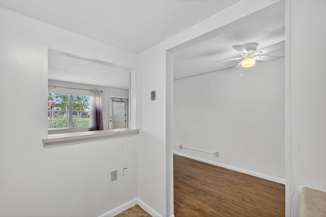 For Sale: $70,000 (1 beds, 1 baths, 570 Square Feet)