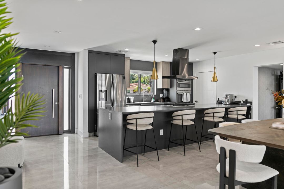 For Sale: $2,390,000 (4 beds, 4 baths, 2150 Square Feet)