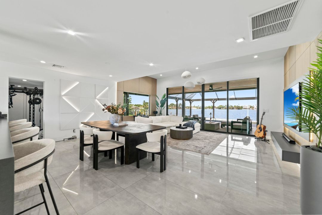 For Sale: $2,390,000 (4 beds, 4 baths, 2150 Square Feet)