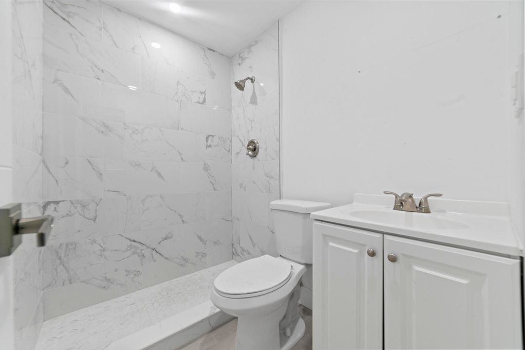 For Sale: $2,390,000 (4 beds, 4 baths, 2150 Square Feet)