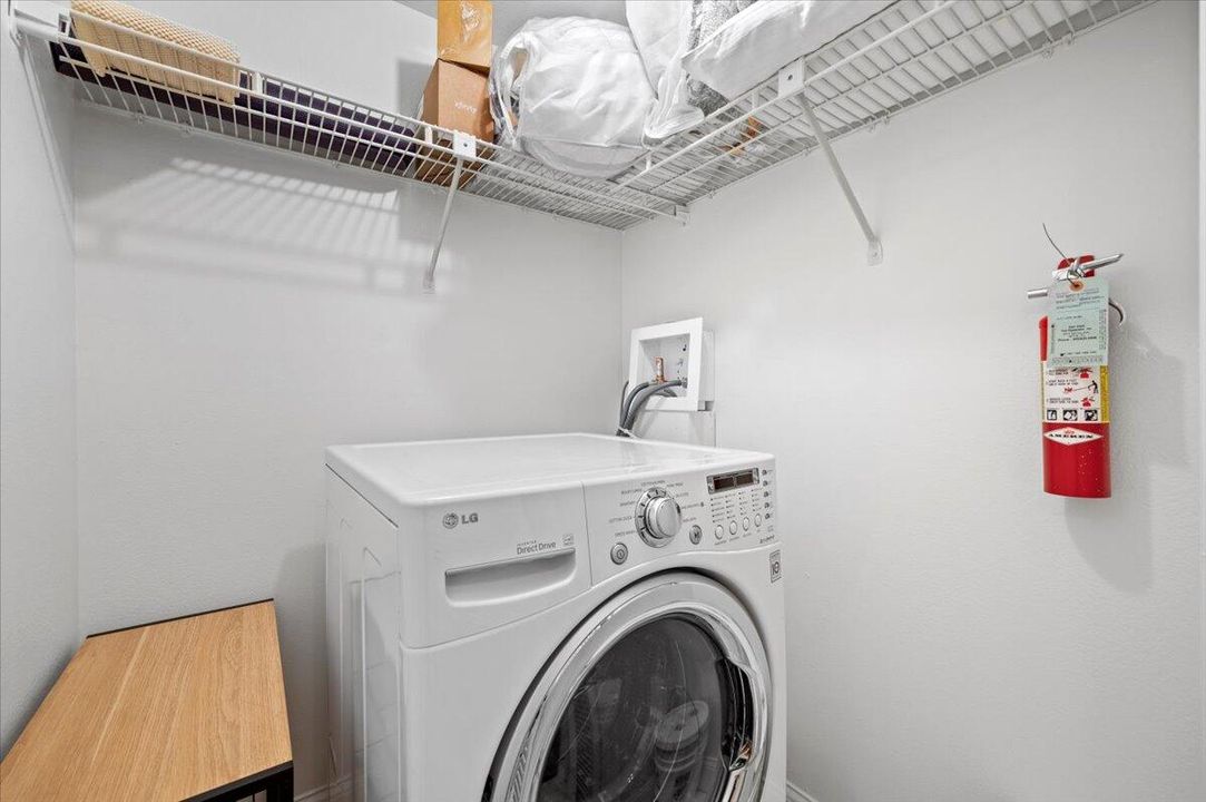 Active With Contract: $3,000 (1 beds, 1 baths, 500 Square Feet)