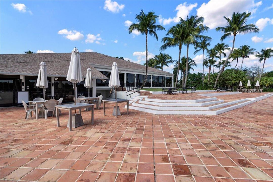 Active With Contract: $3,000 (1 beds, 1 baths, 500 Square Feet)