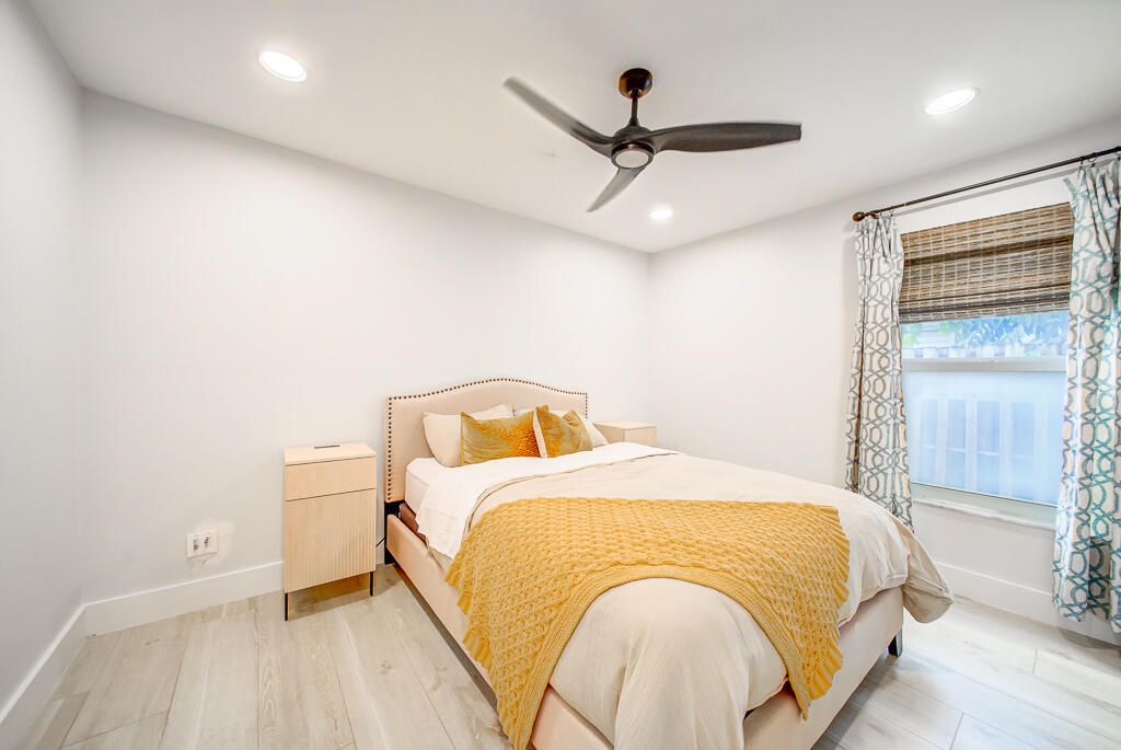 For Rent: $6,000 (3 beds, 2 baths, 2032 Square Feet)