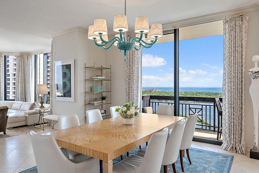 待售: $5,500,000 (3 贝兹, 3 浴室, 2734 平方英尺)