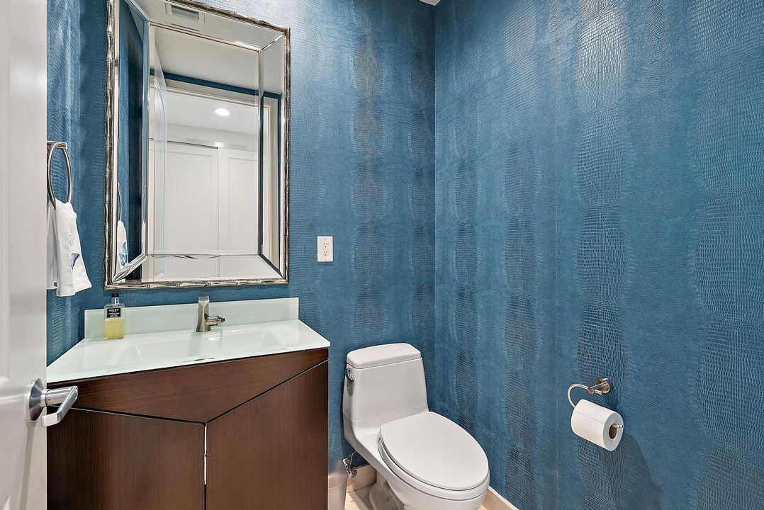 待售: $5,500,000 (3 贝兹, 3 浴室, 2734 平方英尺)