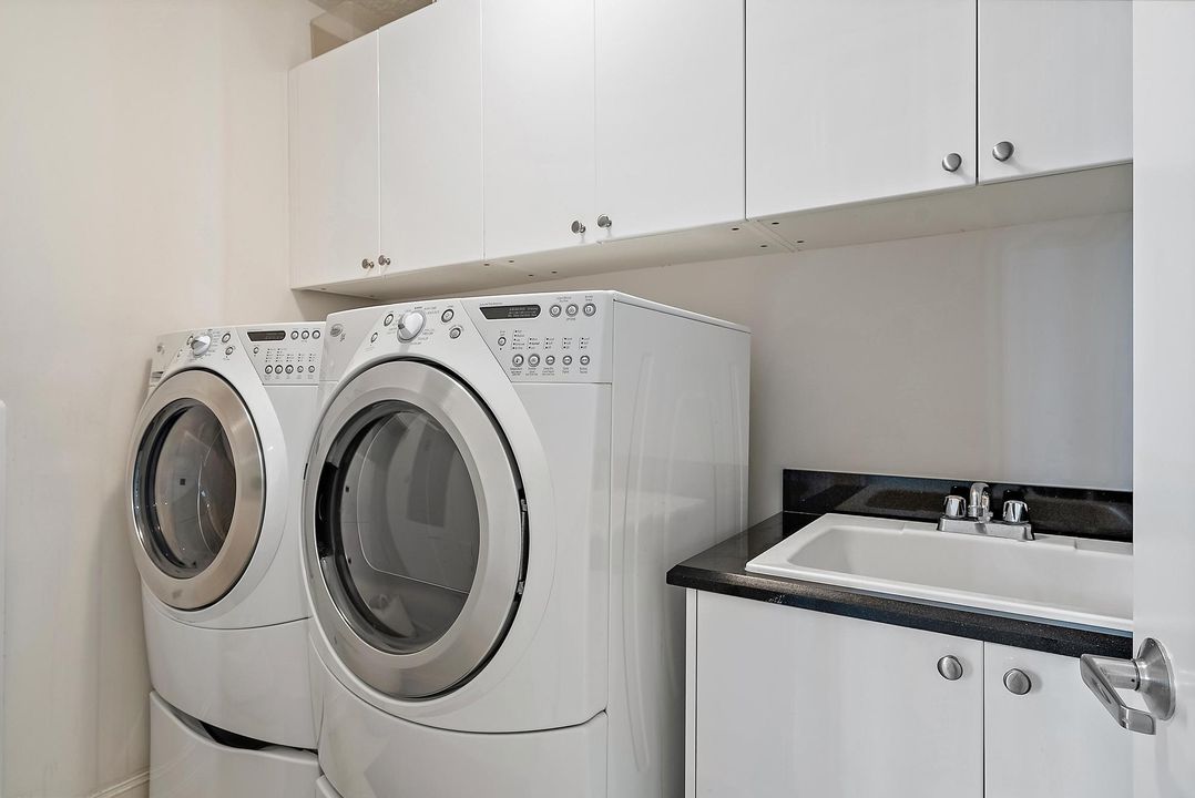 待售: $5,500,000 (3 贝兹, 3 浴室, 2734 平方英尺)