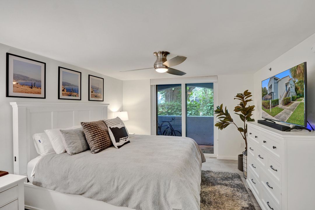 For Sale: $399,999 (2 beds, 2 baths, 1303 Square Feet)