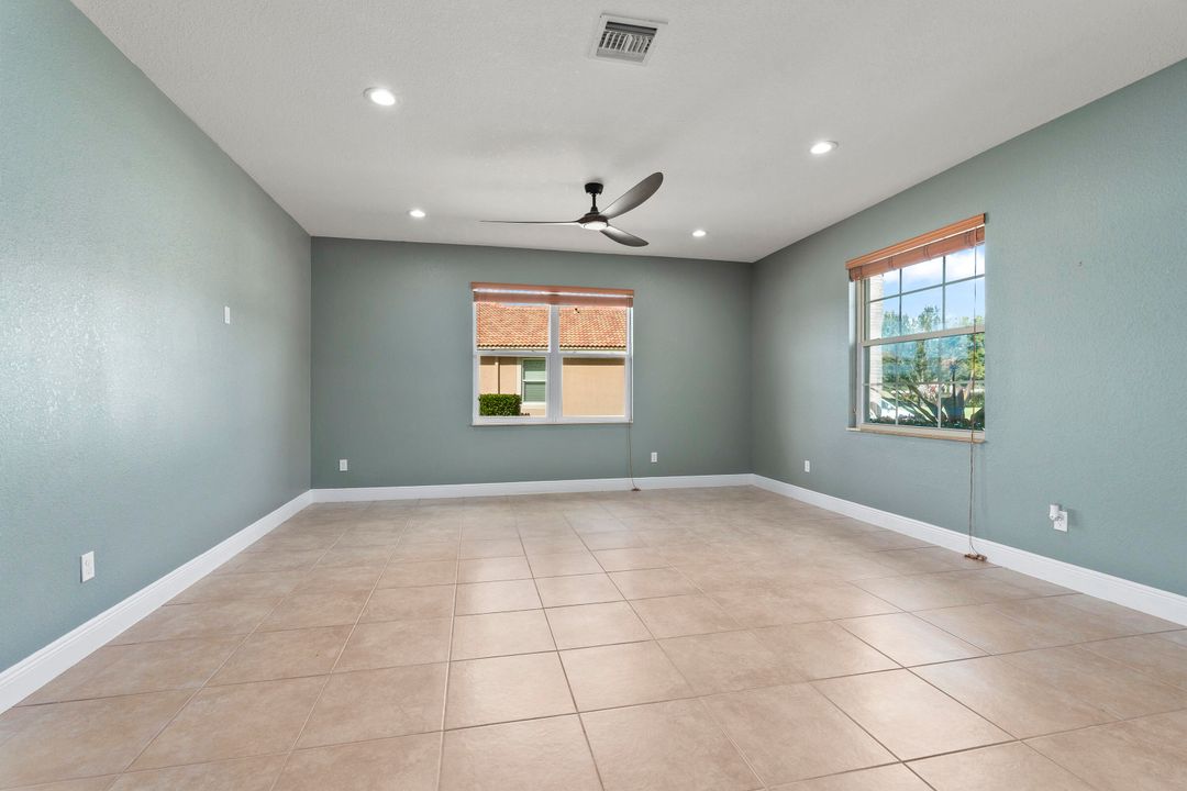 For Sale: $725,000 (4 beds, 3 baths, 2415 Square Feet)