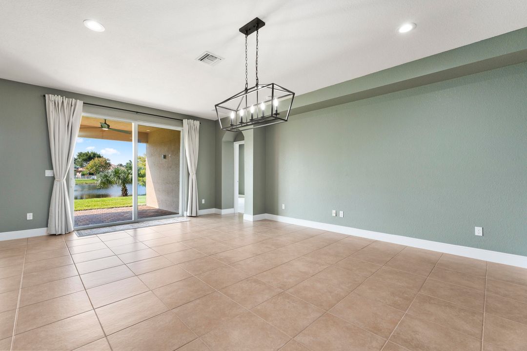 For Sale: $725,000 (4 beds, 3 baths, 2415 Square Feet)