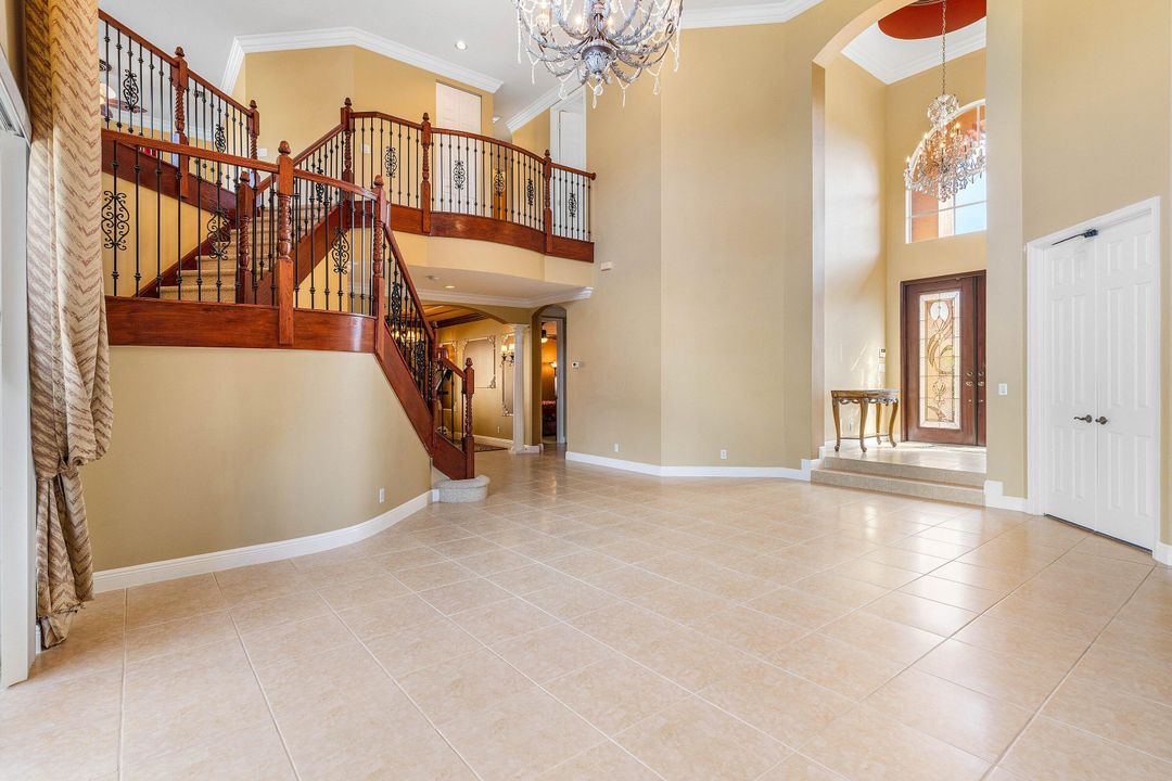 待售: $1,100,000 (5 贝兹, 4 浴室, 3818 平方英尺)