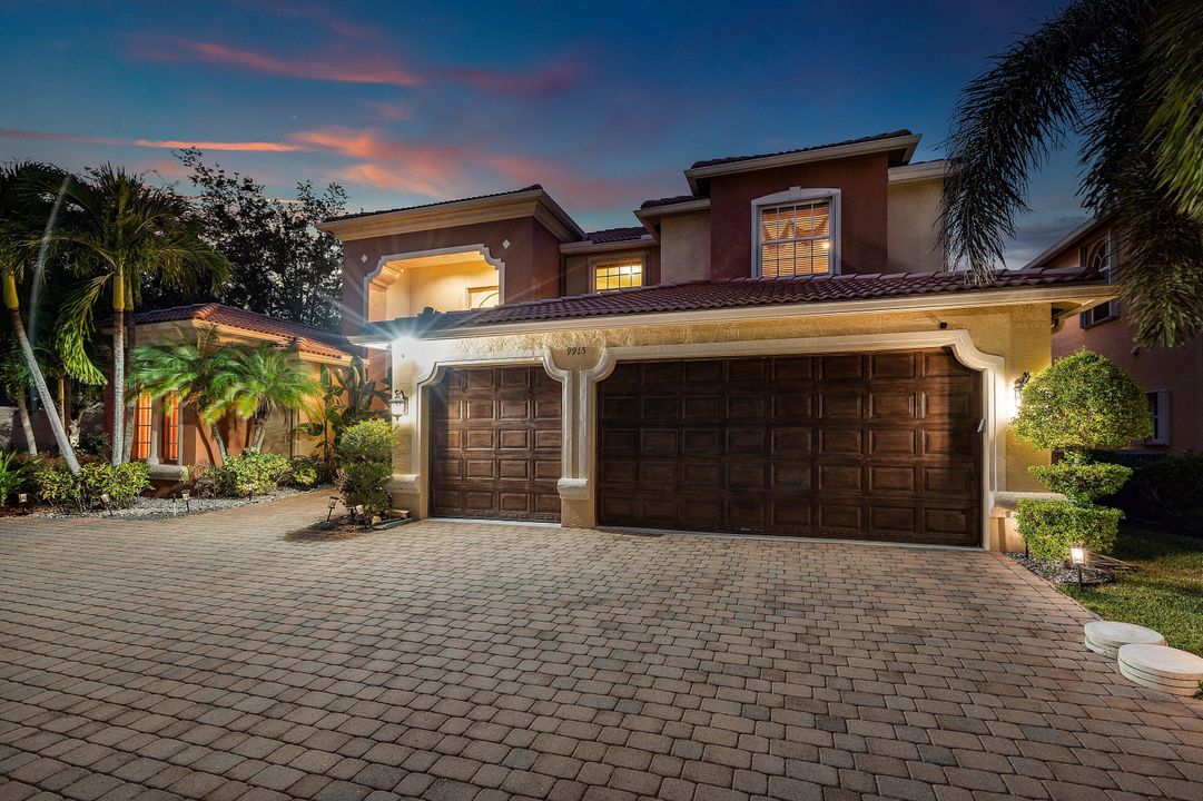 待售: $1,100,000 (5 贝兹, 4 浴室, 3818 平方英尺)