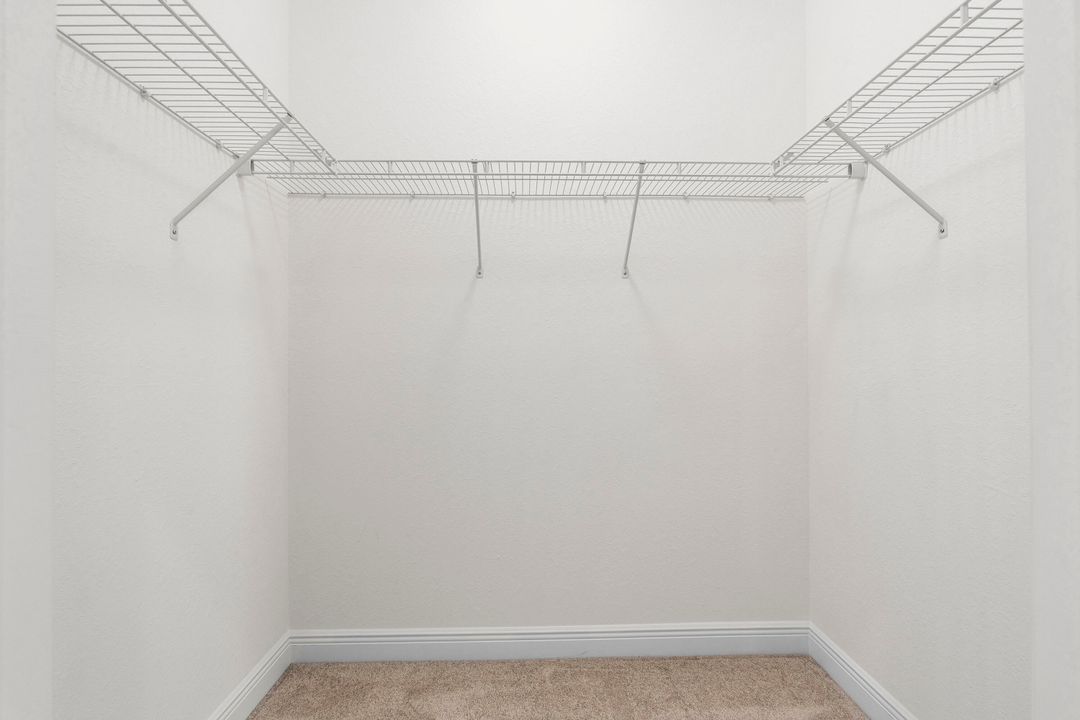 For Sale: $725,000 (4 beds, 3 baths, 2415 Square Feet)