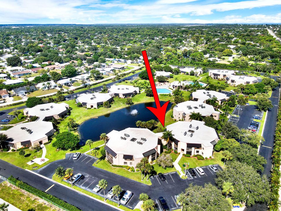 For Sale: $264,900 (2 beds, 2 baths, 903 Square Feet)