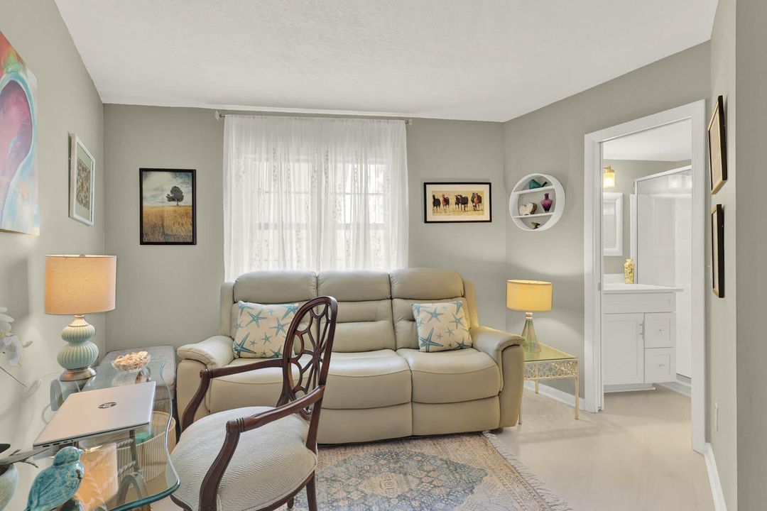 For Sale: $264,900 (2 beds, 2 baths, 903 Square Feet)