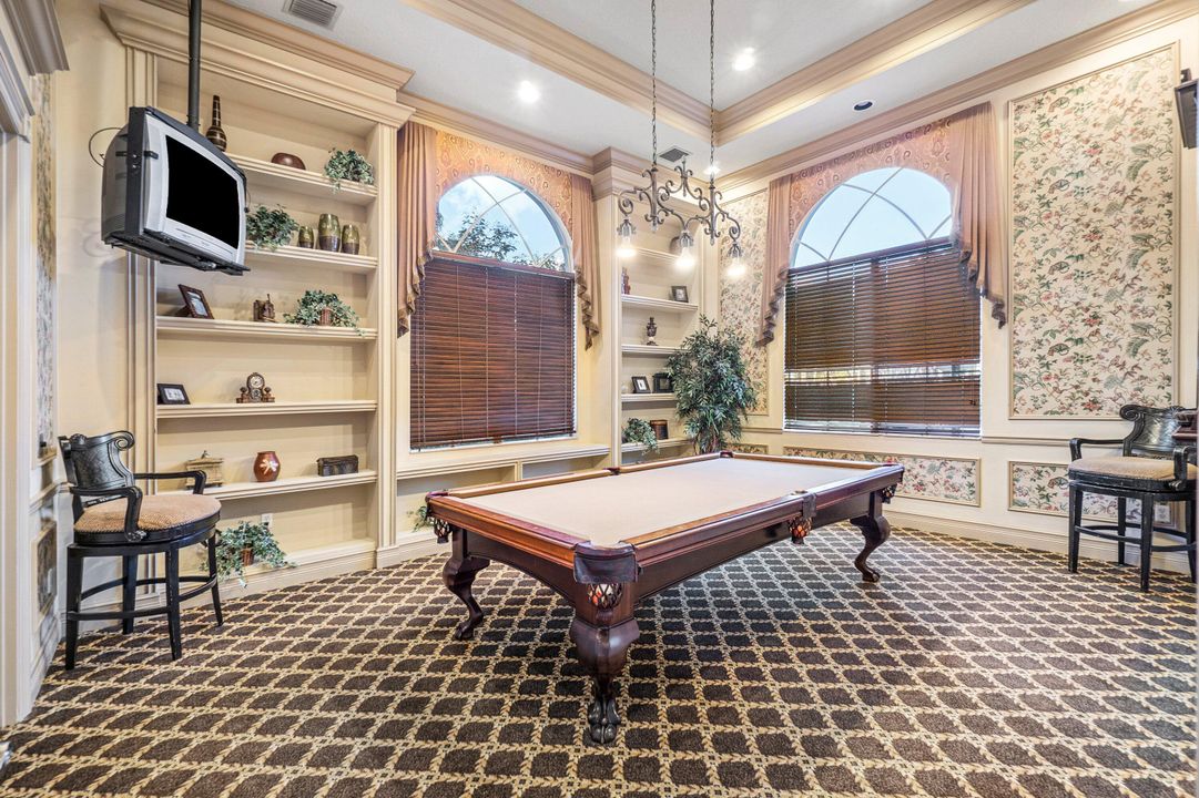 待售: $1,100,000 (5 贝兹, 4 浴室, 3818 平方英尺)