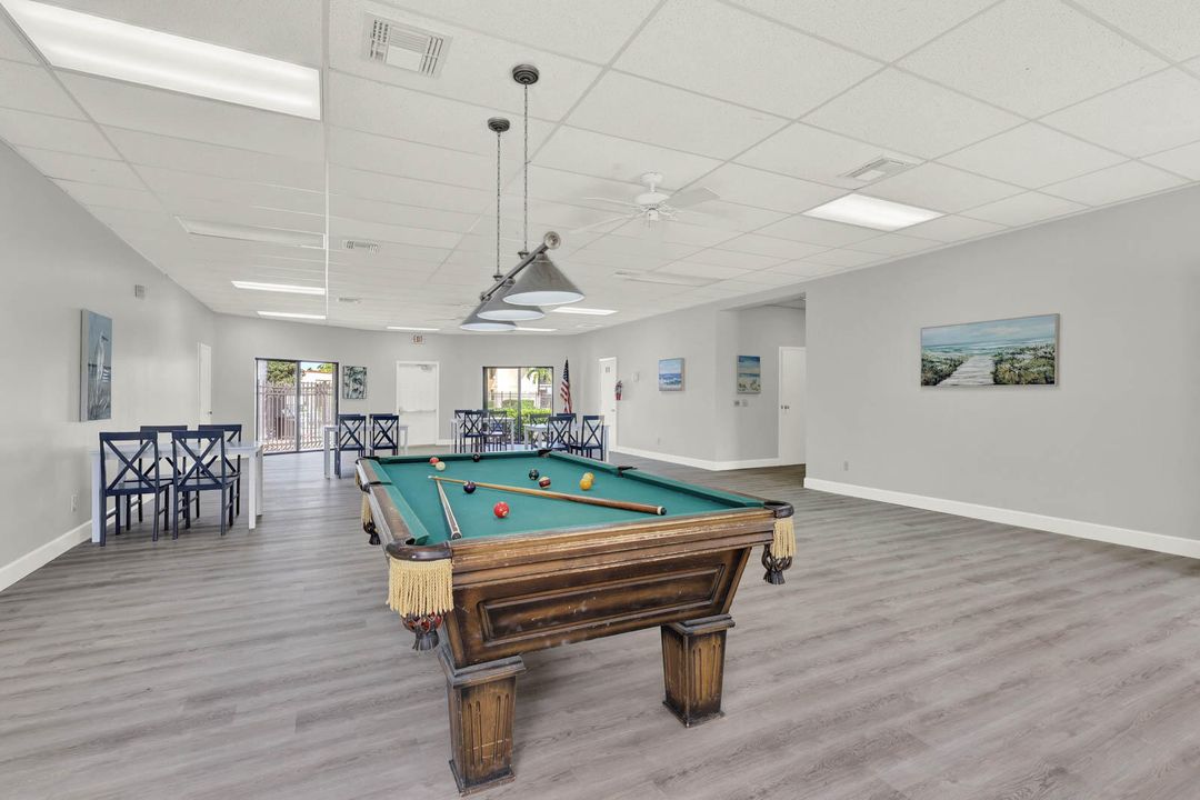 For Sale: $264,900 (2 beds, 2 baths, 903 Square Feet)