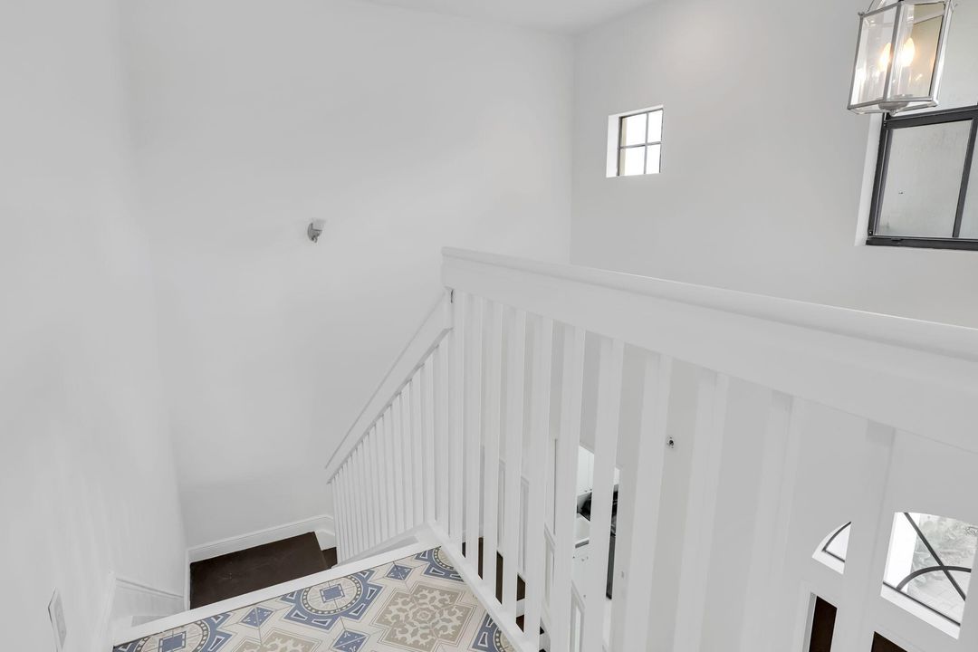 For Sale: $1,125,000 (5 beds, 4 baths, 4035 Square Feet)