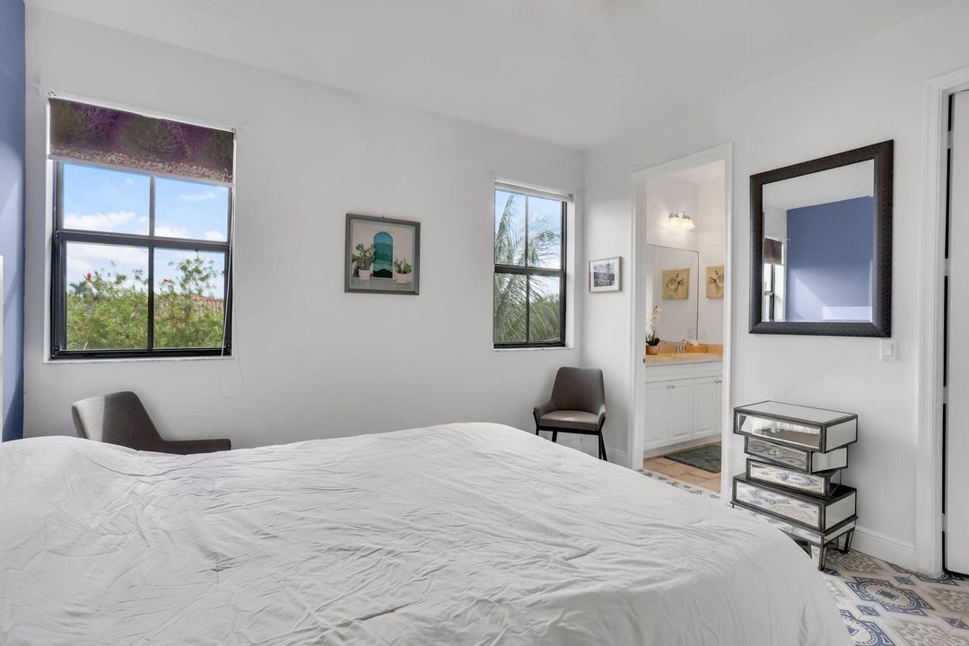 For Sale: $1,125,000 (5 beds, 4 baths, 4035 Square Feet)