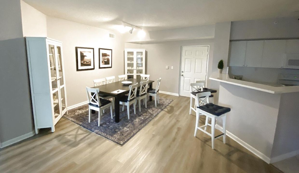 For Rent: $5,500 (2 beds, 2 baths, 1404 Square Feet)