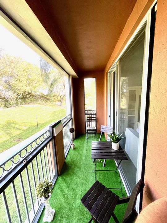 For Rent: $5,500 (2 beds, 2 baths, 1404 Square Feet)