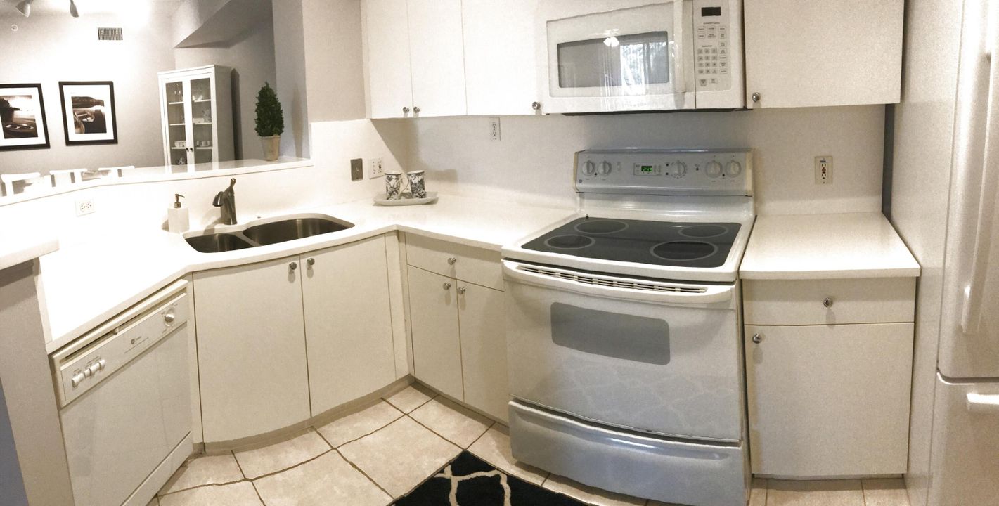 For Rent: $5,500 (2 beds, 2 baths, 1404 Square Feet)