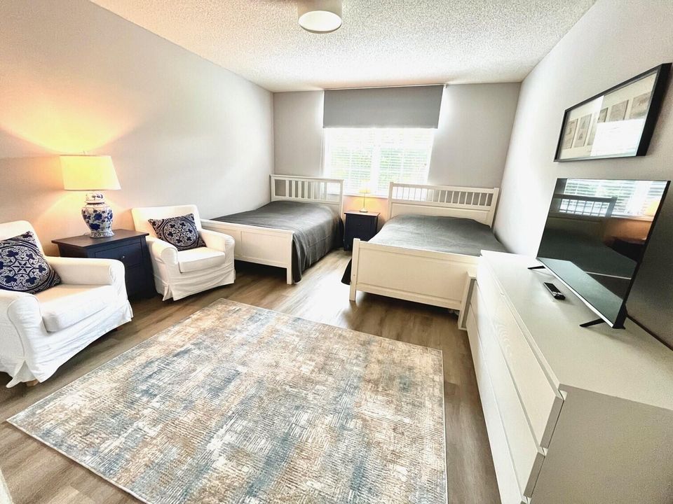 For Rent: $5,500 (2 beds, 2 baths, 1404 Square Feet)