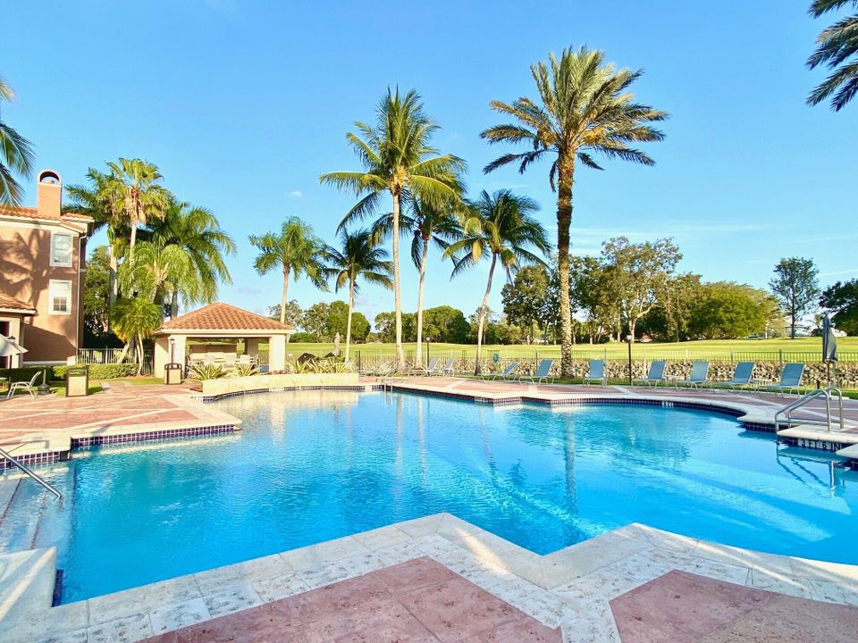 For Rent: $5,500 (2 beds, 2 baths, 1404 Square Feet)