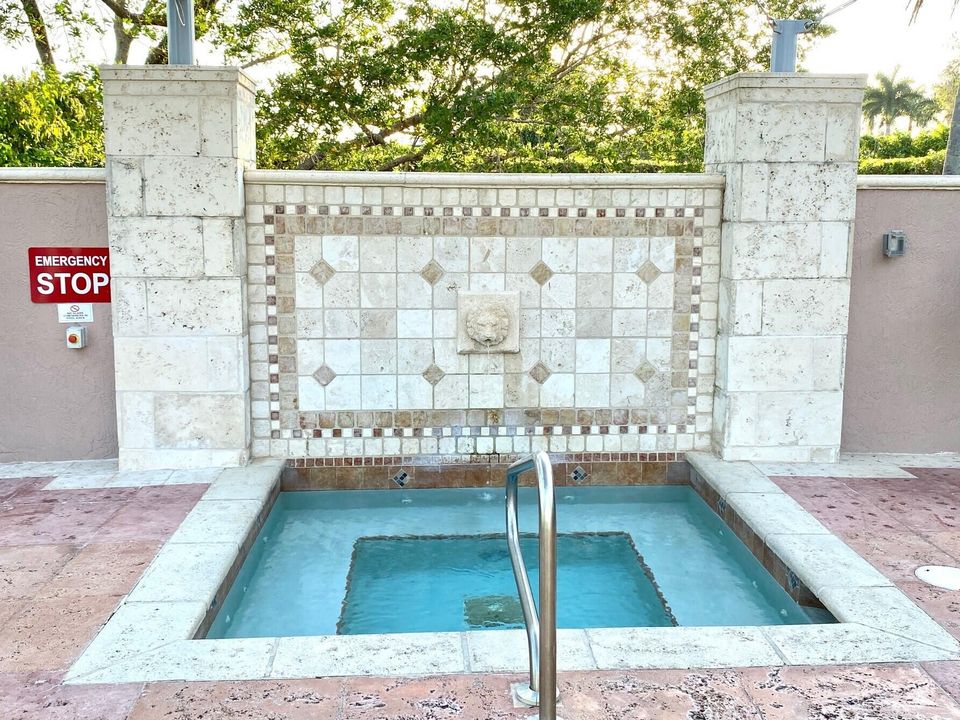 For Rent: $5,500 (2 beds, 2 baths, 1404 Square Feet)