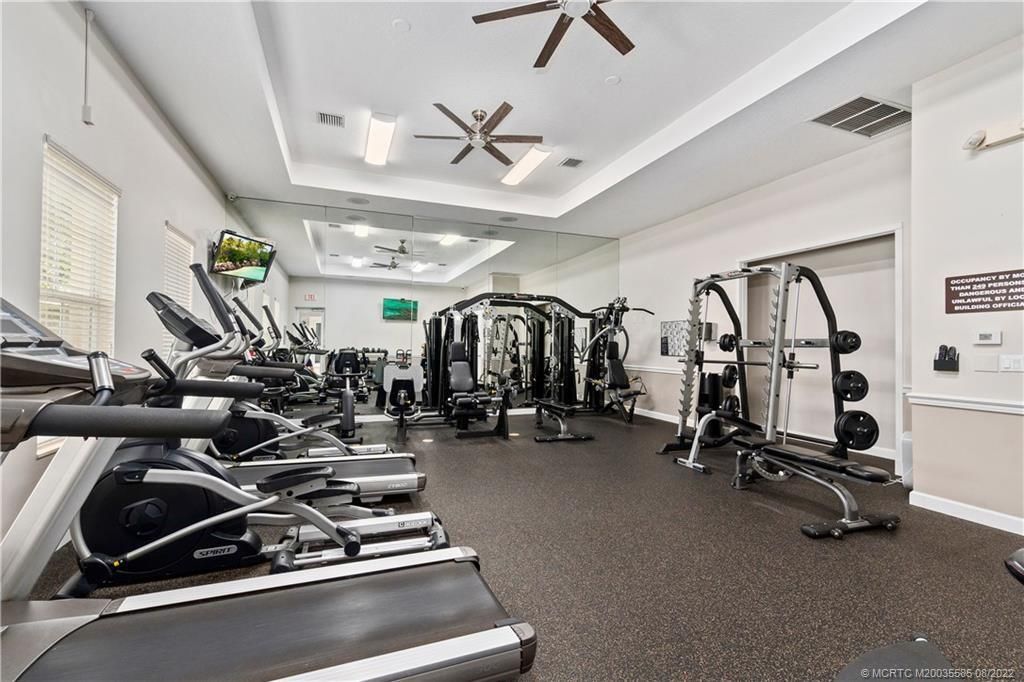 For Sale: $725,000 (4 beds, 3 baths, 2415 Square Feet)