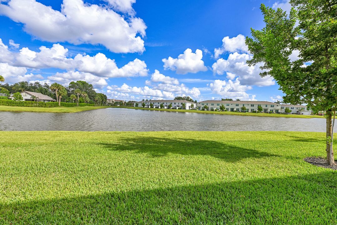 En Venta: $515,000 (4 camas, 2 baños, 1851 Pies cuadrados)