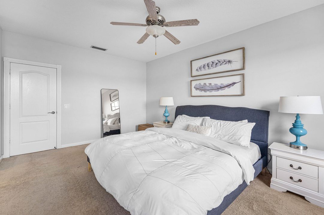 合同活跃: $3,000 (3 贝兹, 2 浴室, 1298 平方英尺)