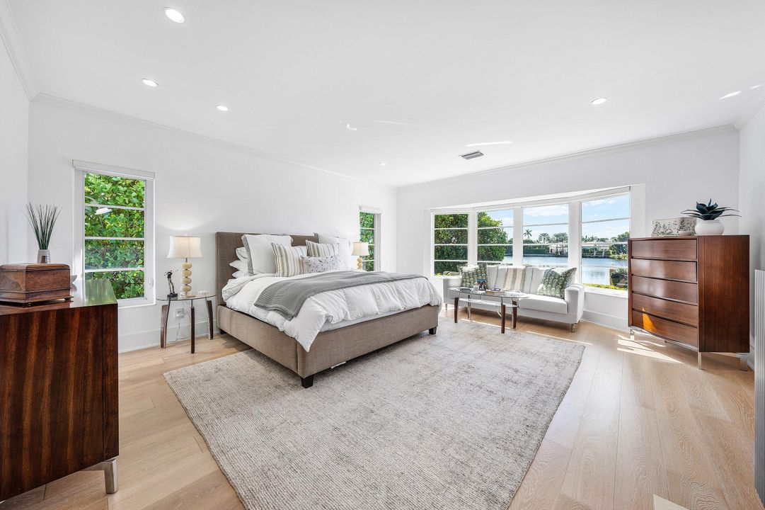 На продажу: $8,995,000 (5 спален, 6 ванн, 4734 Квадратных фут)