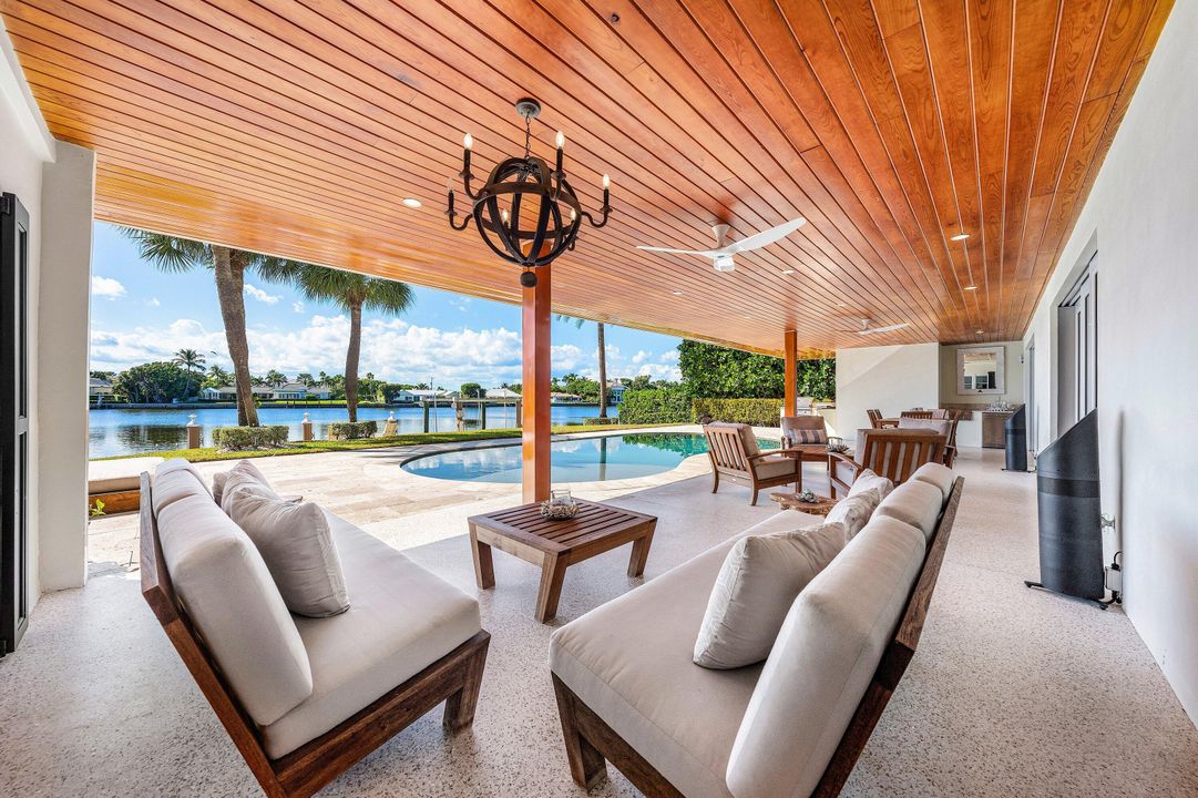 На продажу: $8,995,000 (5 спален, 6 ванн, 4734 Квадратных фут)